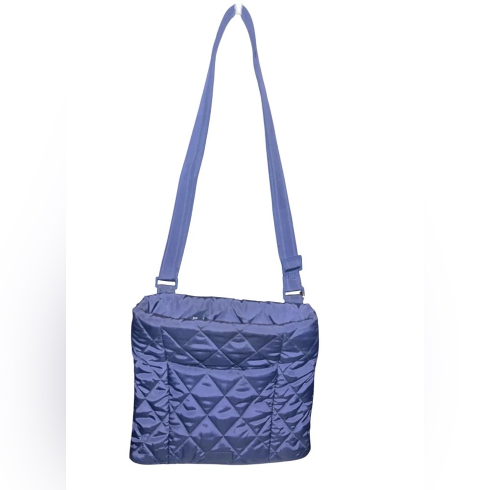 Vera Bradley Stylish Blue Quilted Shoulder Bag